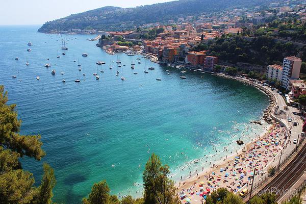 Les 10 meilleures plages autour de Nice - Découvrez les plus belles plages de la côte d'azur